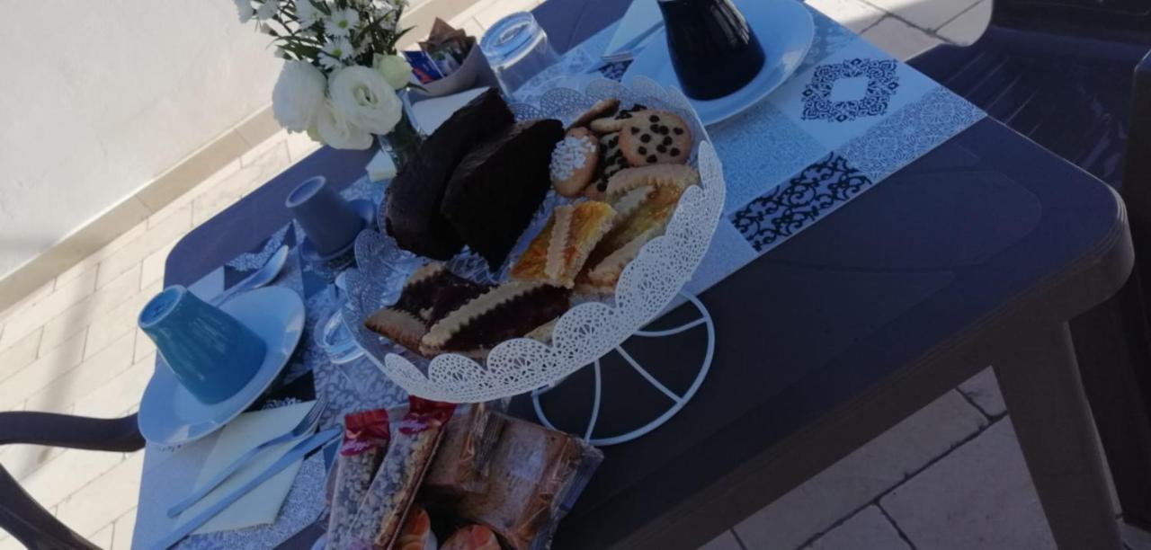 Il Vicoletto Bed & Breakfast Pulsano Bagian luar foto