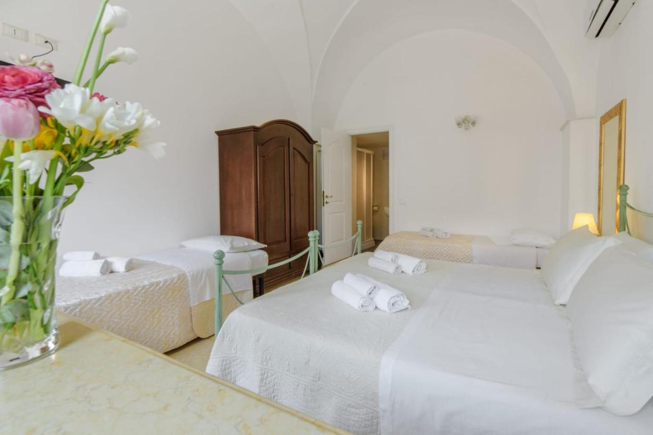 Il Vicoletto Bed & Breakfast Pulsano Bagian luar foto