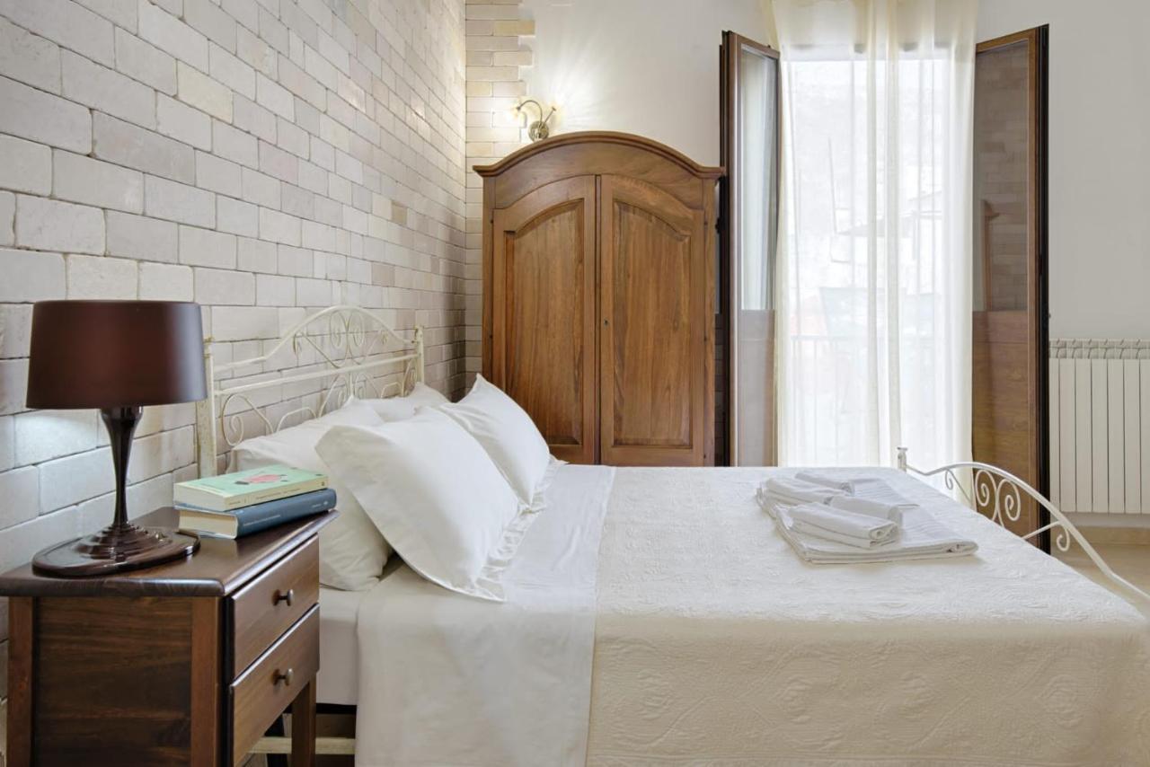 Il Vicoletto Bed & Breakfast Pulsano Bagian luar foto