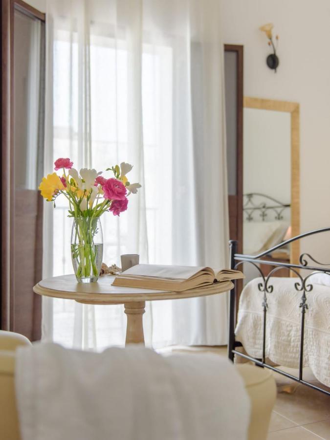Il Vicoletto Bed & Breakfast Pulsano Bagian luar foto