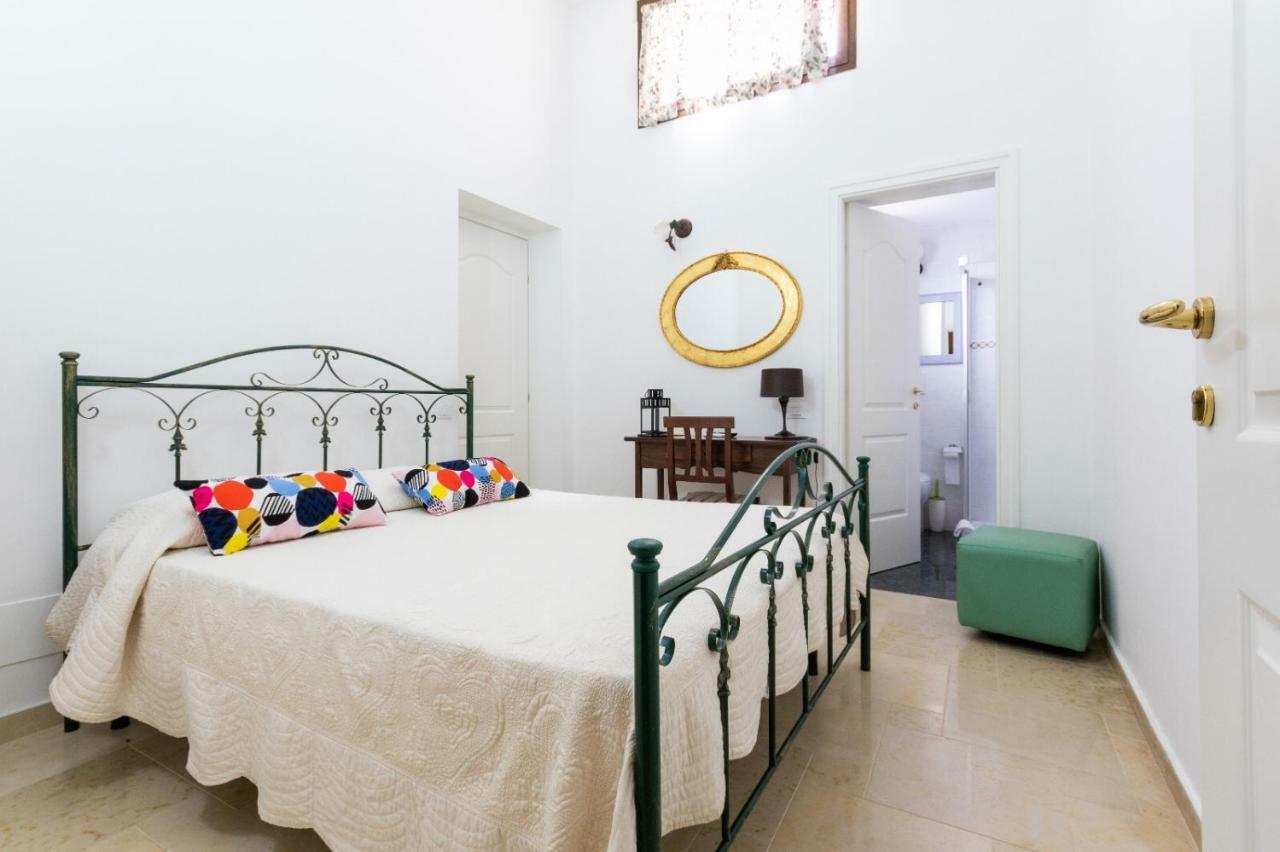 Il Vicoletto Bed & Breakfast Pulsano Bagian luar foto
